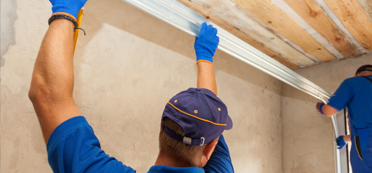 commercial overhead garage door repair in Crescent City