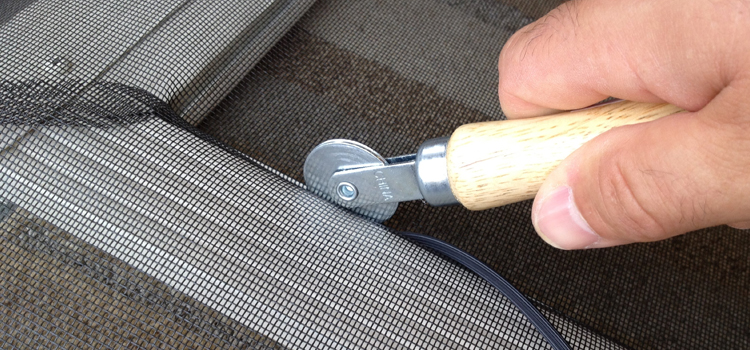 metal screen door repair in Crescent City